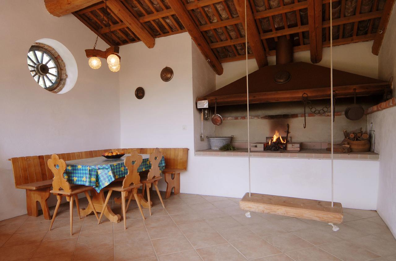 Agriturismo Sondrea 希尼奥 外观 照片