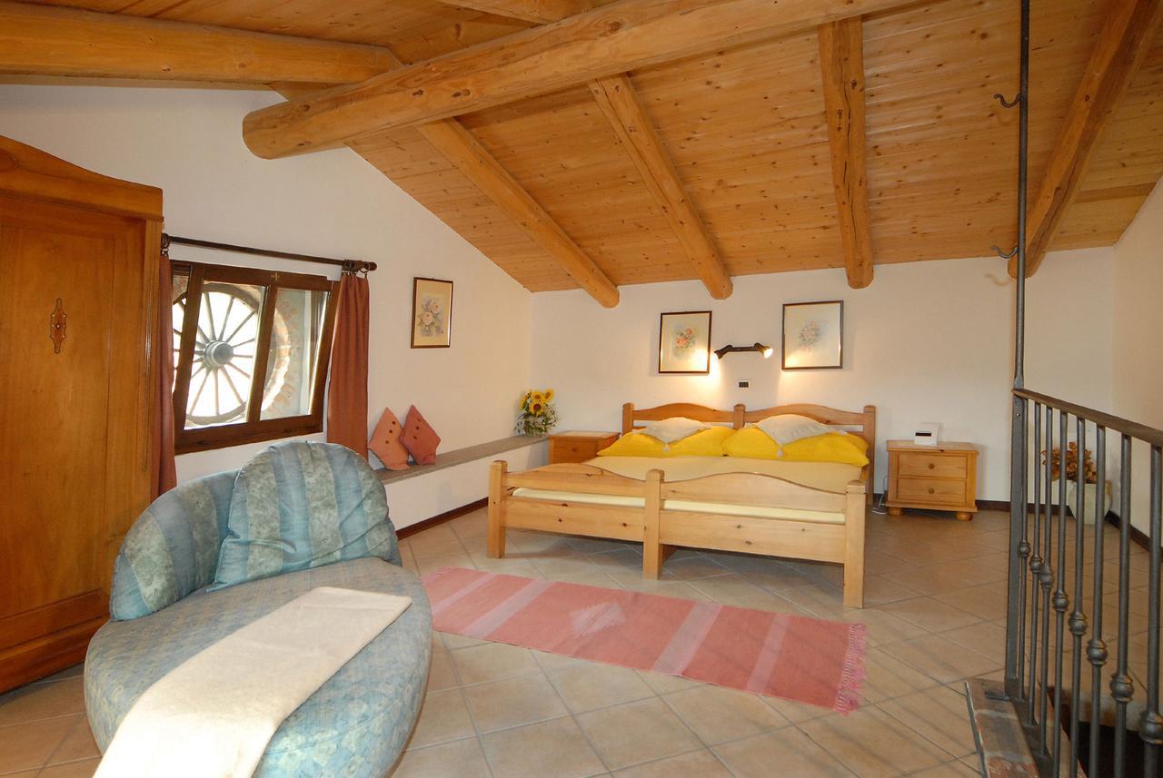 Agriturismo Sondrea 希尼奥 外观 照片