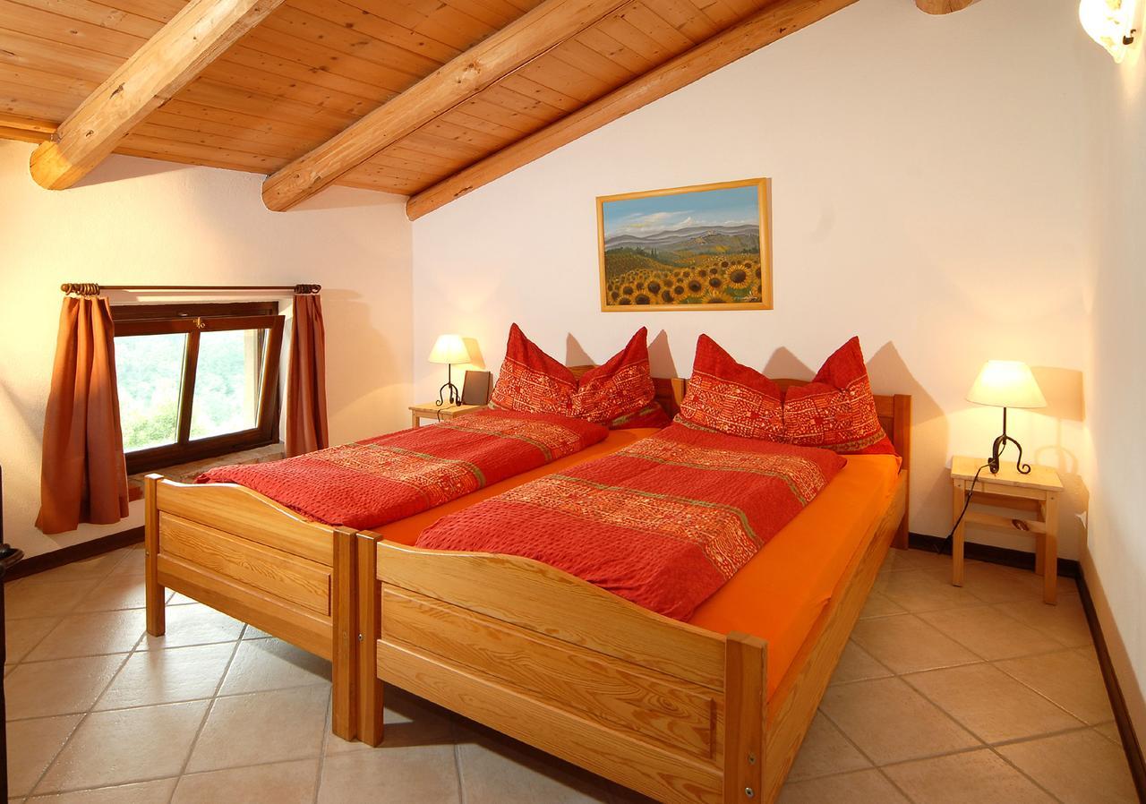 Agriturismo Sondrea 希尼奥 外观 照片