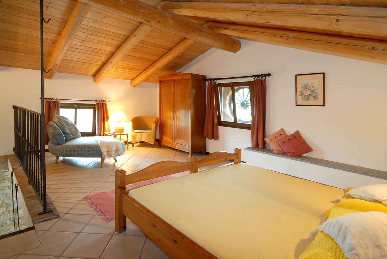 Agriturismo Sondrea 希尼奥 外观 照片